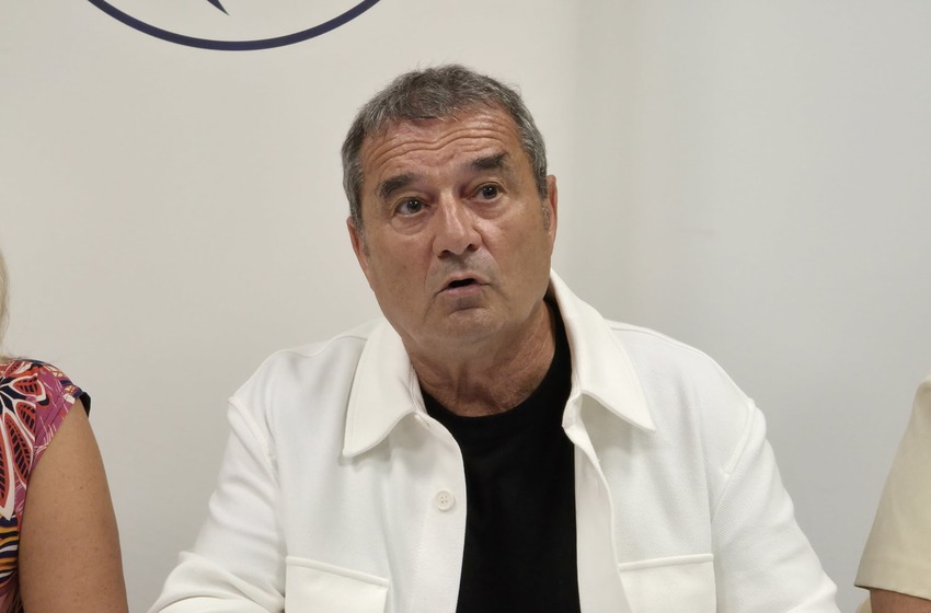 Ajaccio : François Filoni monte au créneau suite à une panne d'ascenseur dans un HLM du quartier Pietralba