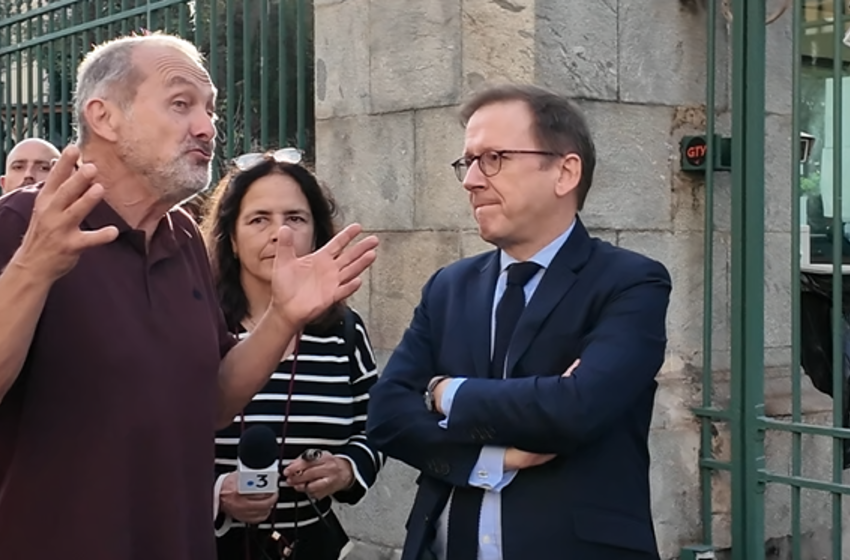 Assassini, maffiosi fora : à Ajaccio dialogue improvisé entre l'état et la coordination devant la préfecture