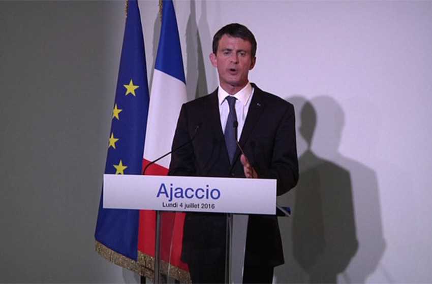 Autonomie de la Corse : Manuel Valls et Jean-Michel Blanquer s'y opposent fermement