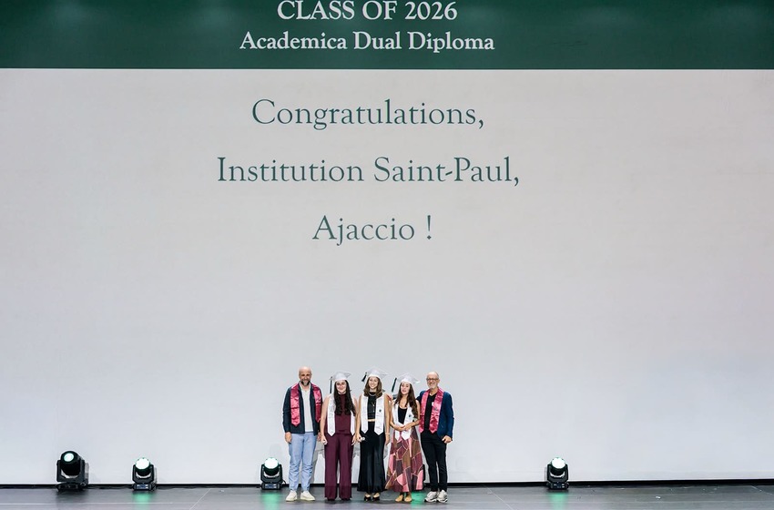 Cinqui elevi di u liceu San’Paulu d’Aiacciu ani ricivutu u so « baccu amiricanu », u « High School Diploma », mentri una gran’cirimonia
