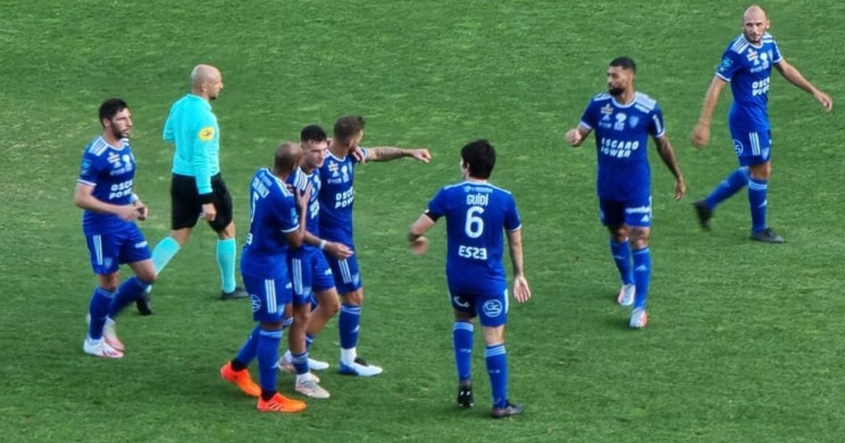 Football (Ligue 2) - Le SC Bastia fait son grand retour au ...