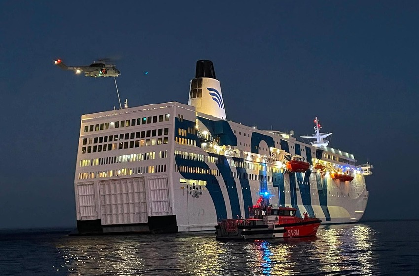 Importante opération d’assistance à un car-ferry victime d’un incendie machine au large de Senetosa