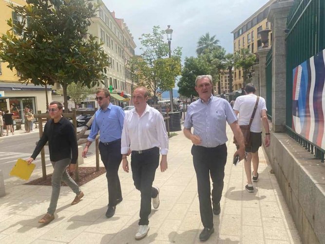 Législatives 2025 un second tour à prendre avec humilité mais