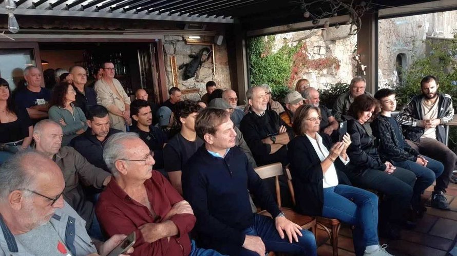 Patriotti in lotta et de l'Associu Aiutu Patriotticu montent au créneau pour défendre le cas d’Olivier Sauli