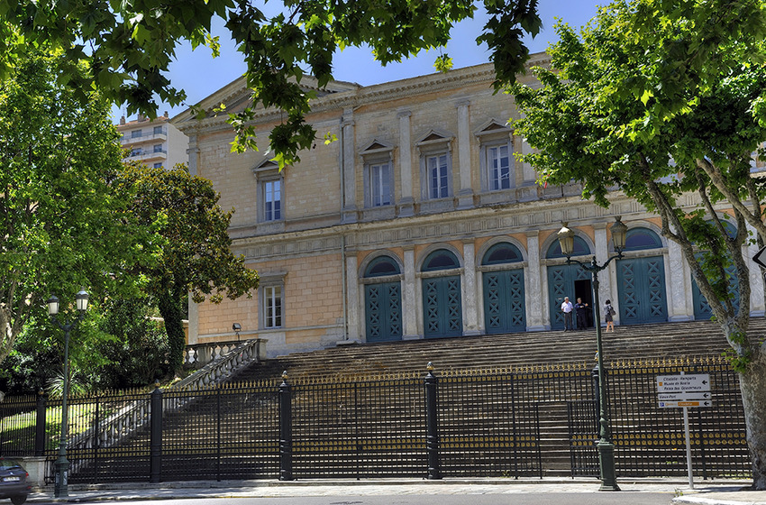 Un homme de 76 condamné à 15 ans de prison pour le viol d'un petit garçon de six ans dans la région de Porto-Vecchio
