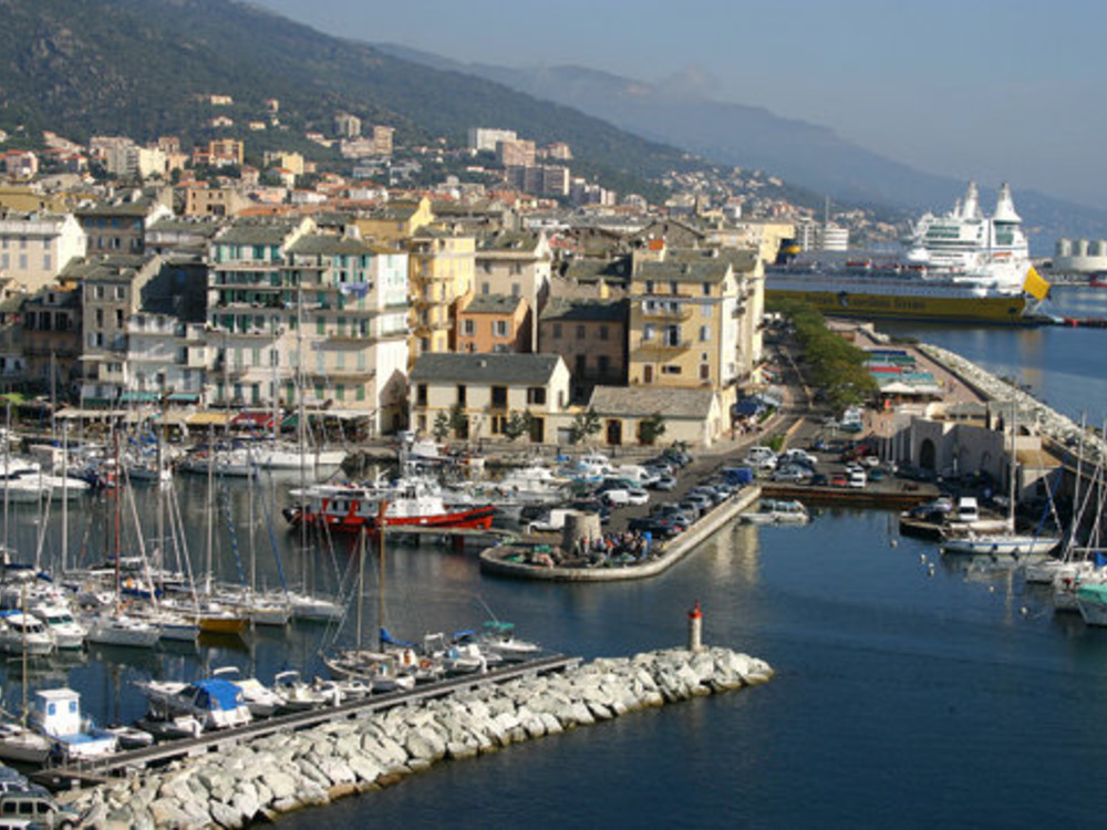 Pic De Pollution Atmospherique Sur La Ville De Bastia