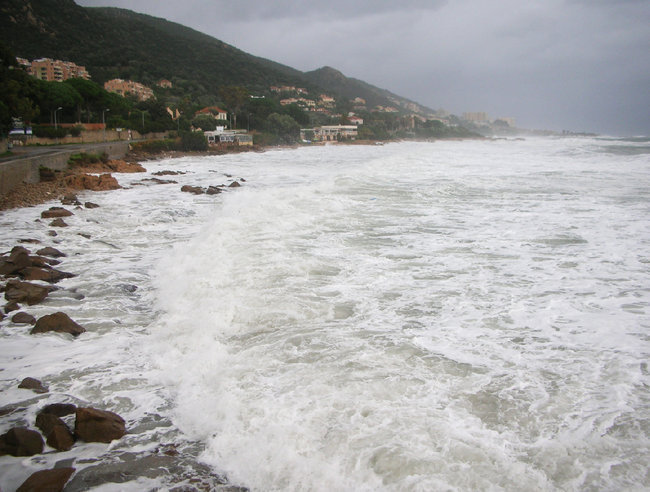 Vigilance météo jaune en Haute-Corse pour pluie et orages